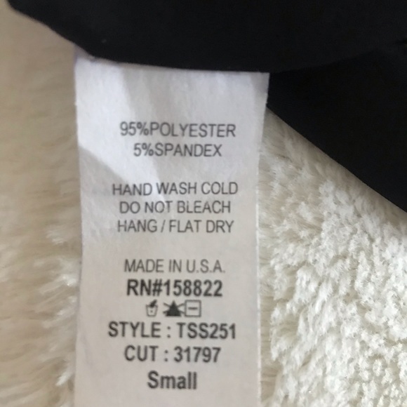 Two piece mini stylish for spring season - Picture 4 of 4